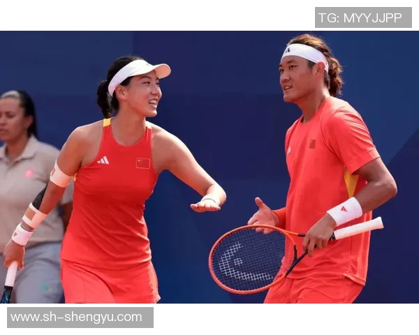 武汉网球队的团队协作揭秘：如何在网球赛场上实现完美配合与默契配合