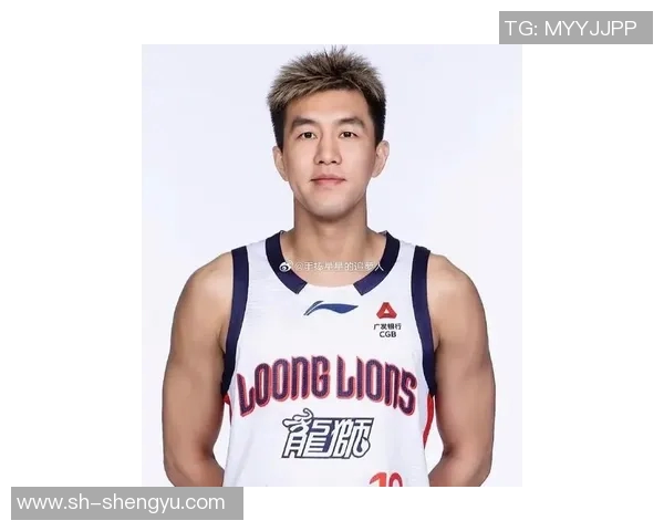 郭艾伦领衔中国男篮新征程展现青春风采与拼搏精神的完美结合