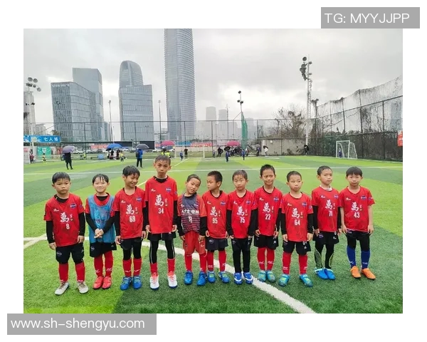 孙兴O的足球传奇之路：从草根少年到世界顶级球星的奋斗故事