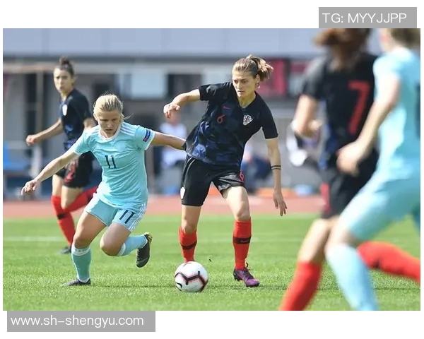 美国女足与俄罗斯女足激战正酣谁将赢得这场国际友谊赛的胜利