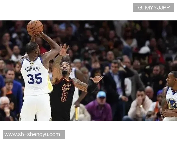 2018年NBA总决赛勇士与骑士第二场激战回顾与精彩瞬间分析