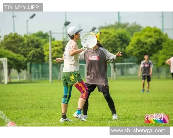 南京飞盘队的节奏与魅力探索聚焦飞盘运动的热情与团队精神 南京飞盘队的节奏与魅力探索聚焦飞盘运动的热情与团队精神