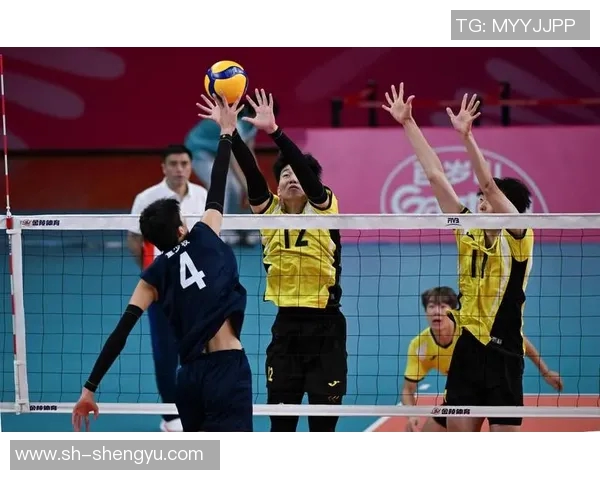 深圳排球队的速度之谜:揭秘排球巨献背后的训练与激情 深圳排球队的速度之谜:揭秘排球巨献背后的训练与激情