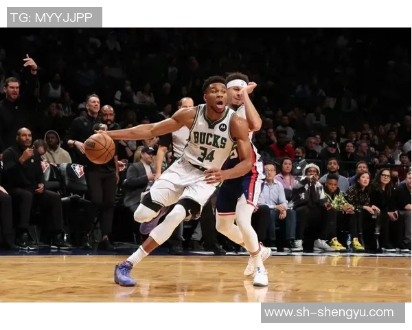 篮网与雄鹿精彩对决直播数据全解析助你了解比赛动态与球员表现 篮网与雄鹿精彩对决直播数据全解析助你了解比赛动态与球员表现