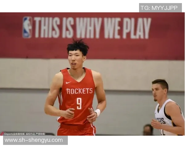 明星篮球女孩的成长之路与梦想追逐的精彩瞬间